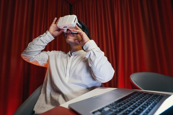 Revolutionizing the British Family Car: Creative Strategies to Incorporate Smart Technology into Your Dashboard